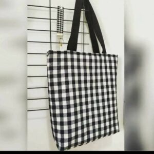 Totebag (15€ - 25€)